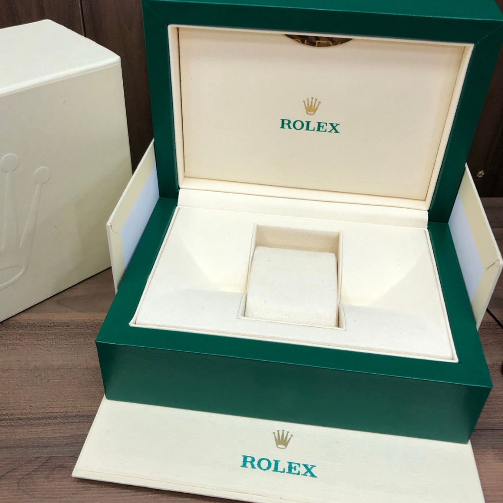 Rolex Daytona 126518LN Yellow Gold "Pikachu" Oysterflex full